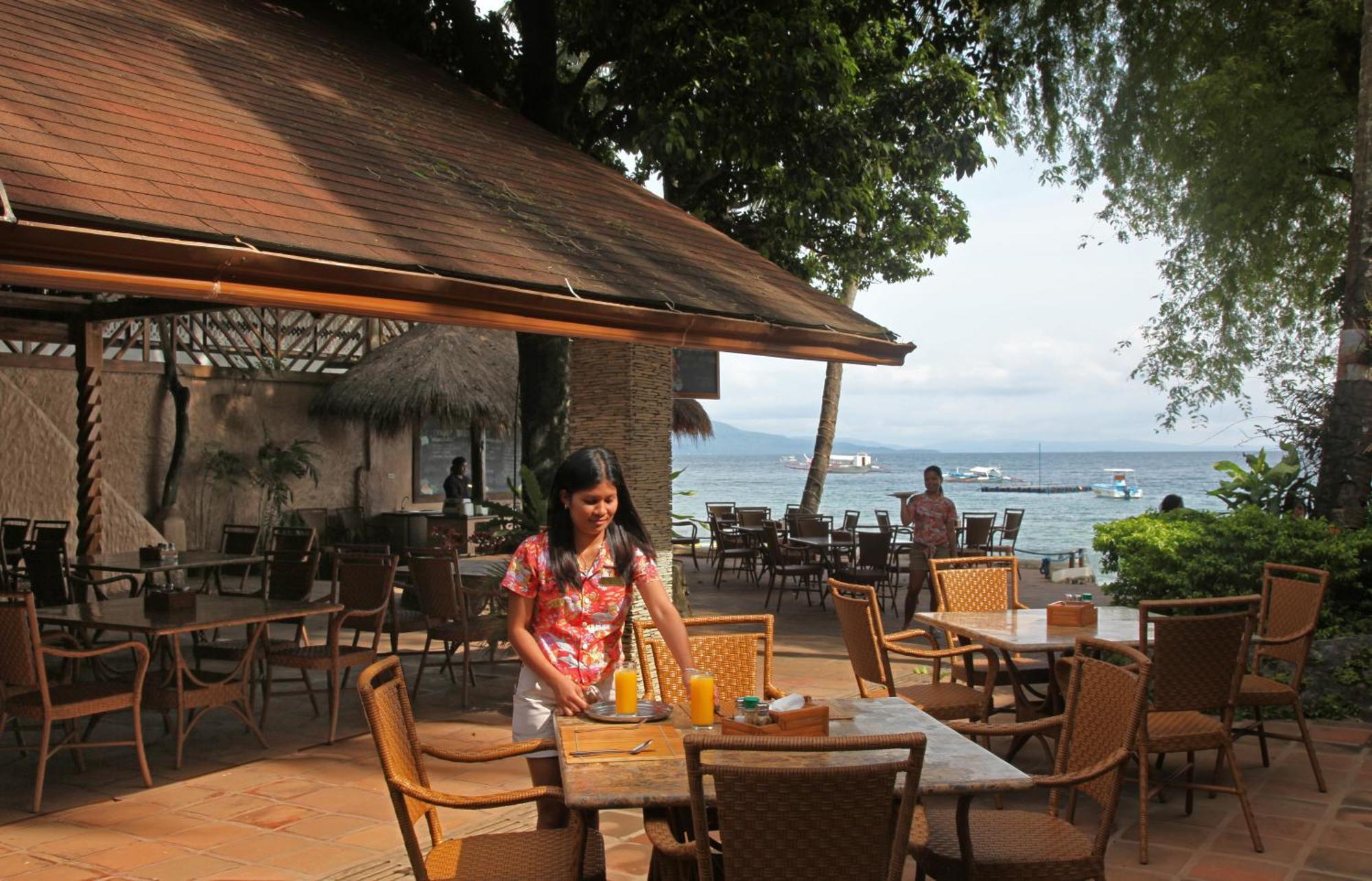 El Galleon Beach Resort Puerto Galera Exterior photo