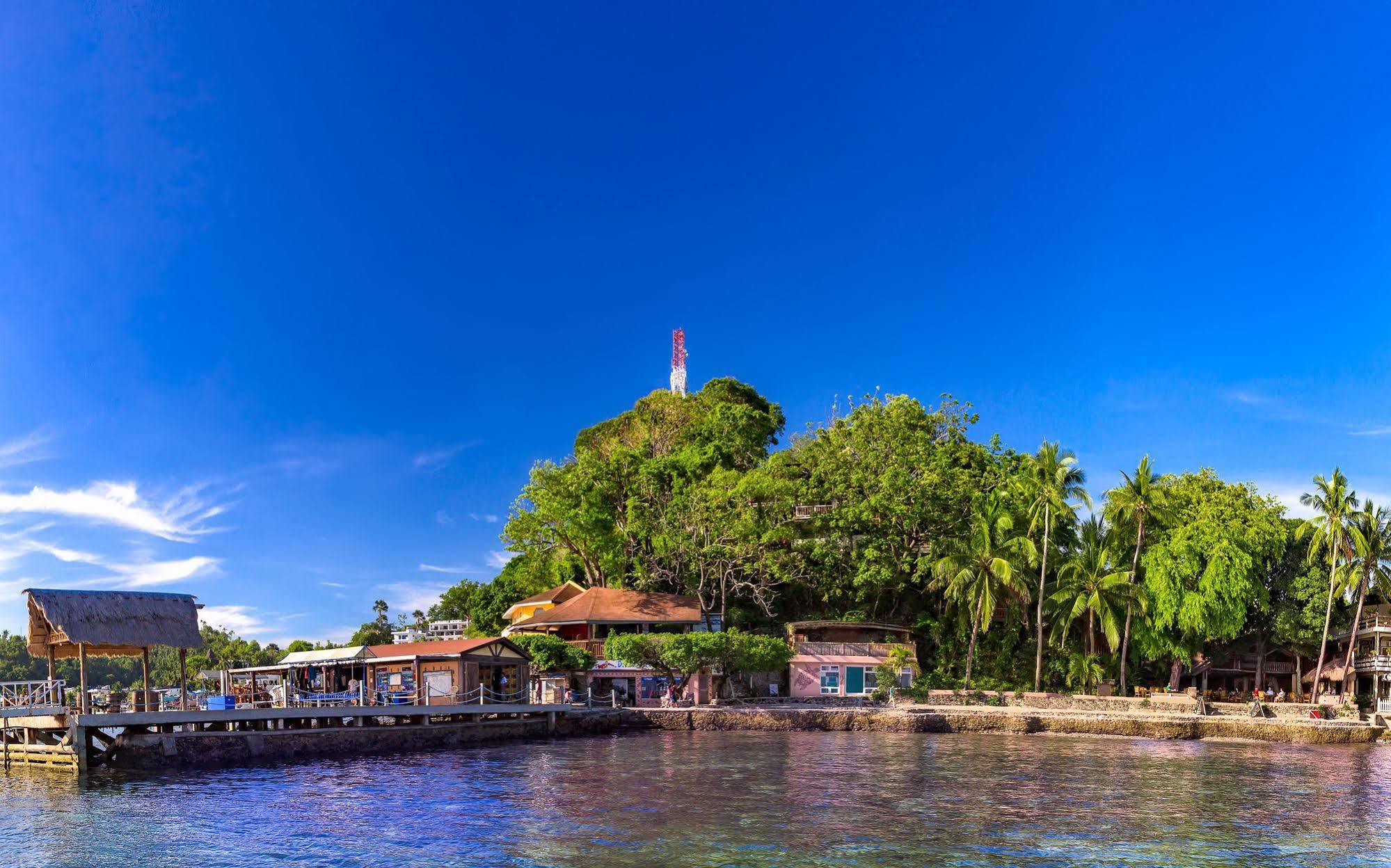 El Galleon Beach Resort Puerto Galera Exterior photo